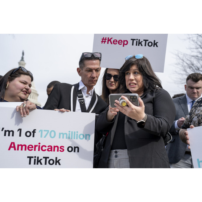 В США принят законопроект, который может запретить TikTok, если ByteDance не будет продавать его