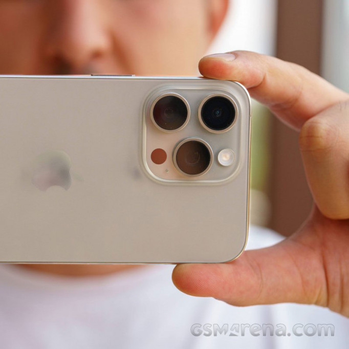 iPhone 16 Pro получит Wi-Fi 7, обновленный модем 5G и 48-Мп сверхширокоугольную камеру