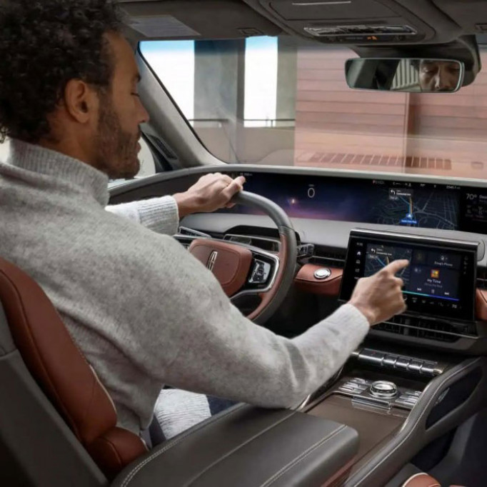 Ford і Lincoln анонсували автомобільну ОС Digital Experience на базі Android