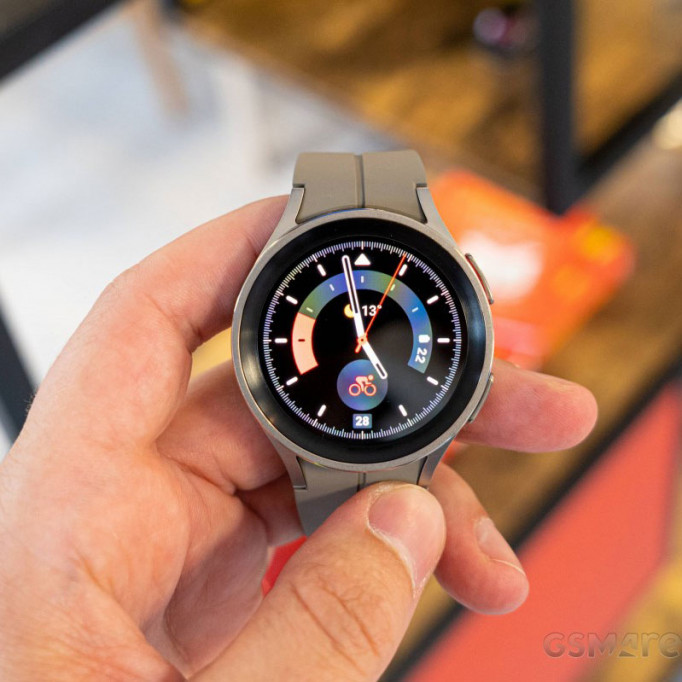 Samsung работает над дополнительными функциями, основанными на температуре кожи, для серии Galaxy Watch5